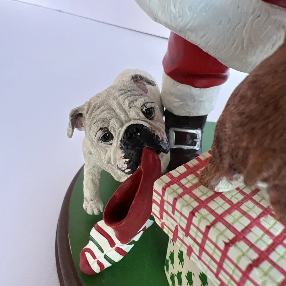 Danbury Mint Santa's Little Bulldogs 2005 Figurine RARE Christmas Dog HTF EUC